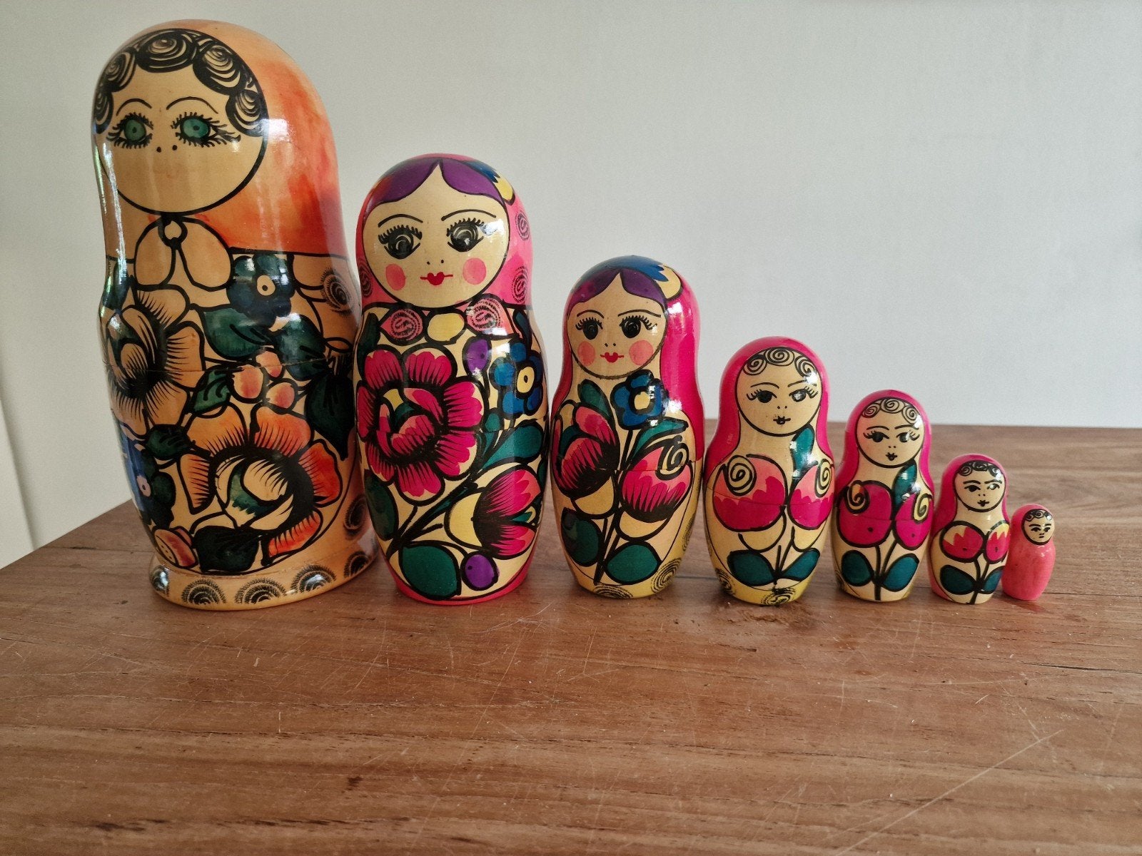 Set van 7 Matroesjka poppen - Handgeschilderd, Verzamelen, Poppen, Ophalen of Verzenden, Gebruikt, Pop