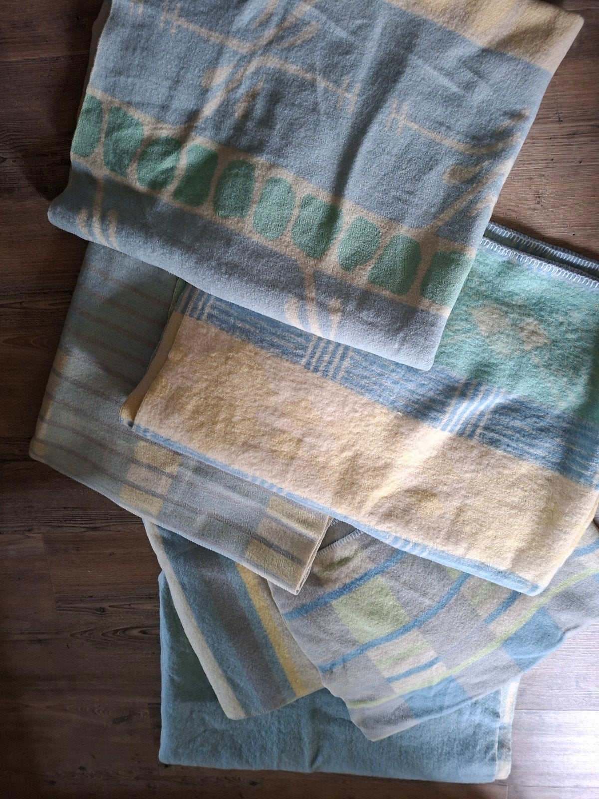 6 vintage zuiver scheerwollen AaBe dekens, Ophalen, Gebruikt