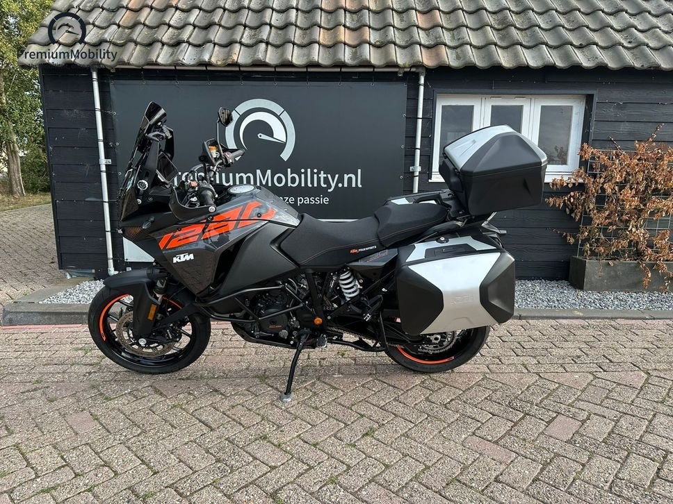 KTM 1290 SUPER ADVENTURE S (BJ 2018 / 51589 KM), 2 cilinders, KTM, Motorrijbewijs A, Bedrijf