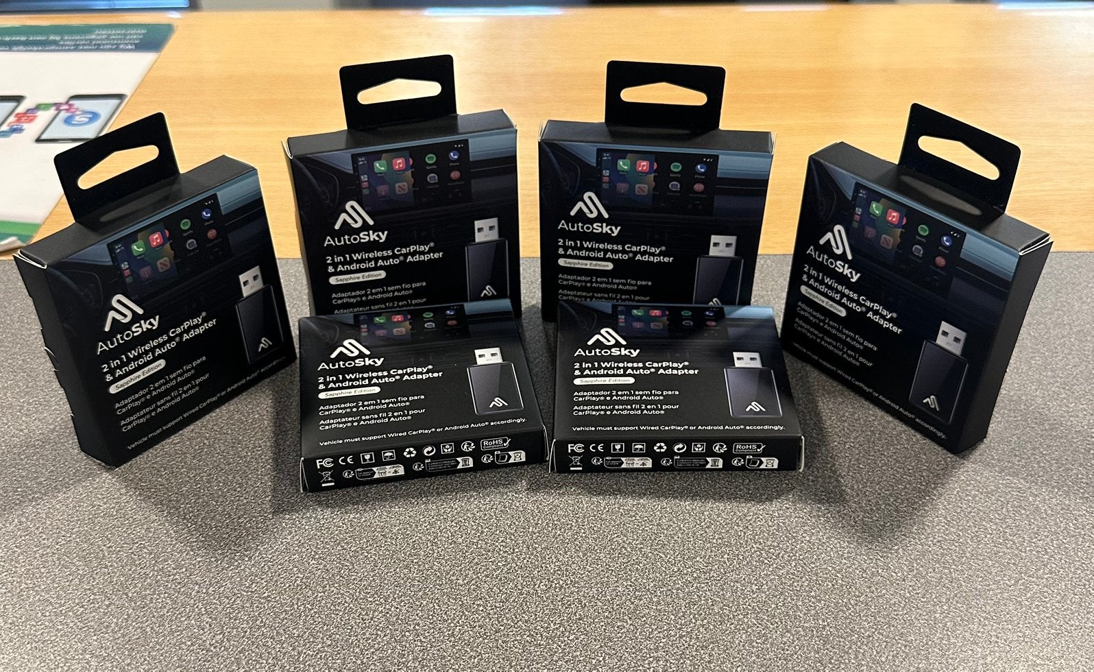 2 in 1 wireless carplay dongle per stuk te koop, Auto diversen, Ophalen of Verzenden, Nieuw
