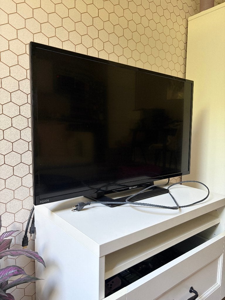 Sharp LCD Color TV LC32LD170E 32 inch, Audio, Tv en Foto, Televisies, Ophalen, Gebruikt, 50 Hz, 80 tot 100 cm