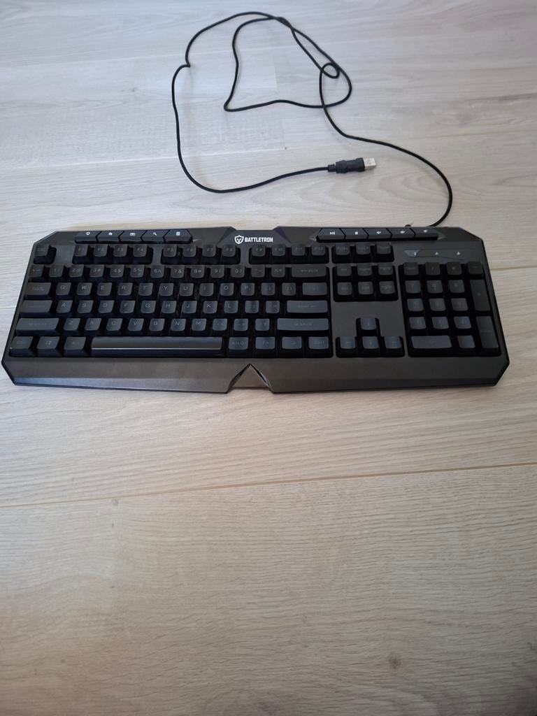 Battletron Gaming Toetsenbord met LED Verlichting, Battletron, Gebruikt, Gaming toetsenbord, Ophalen of Verzenden