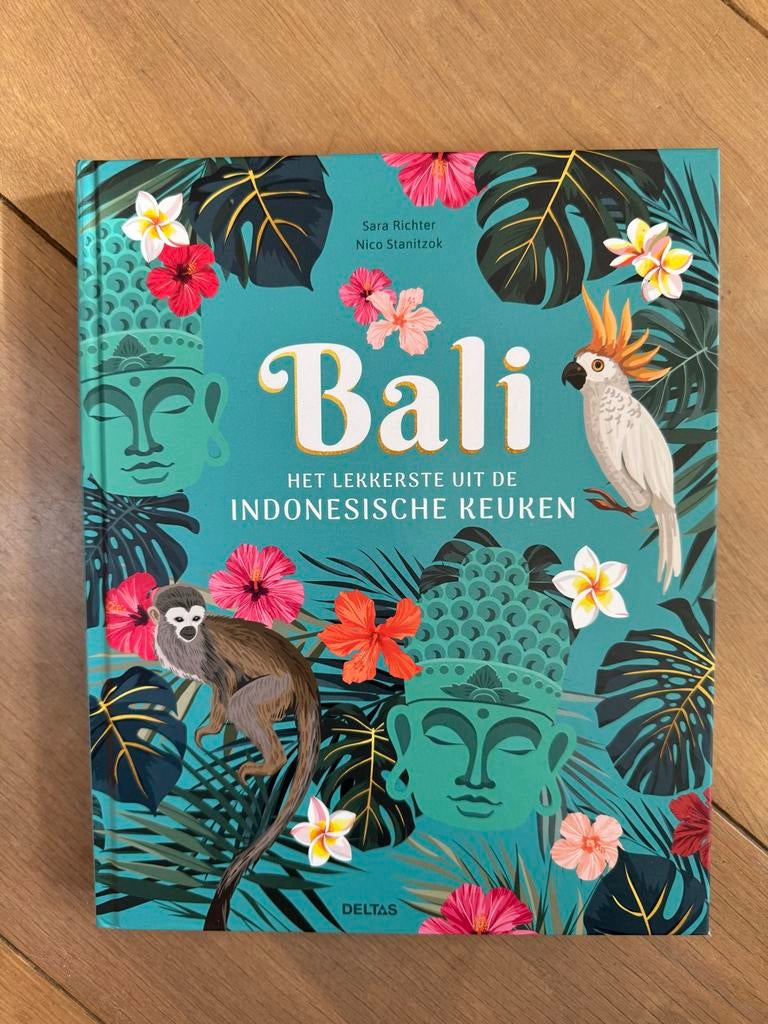 Bali: Het lekkerste uit de Indonesische keuken, Ophalen of Verzenden, Zo goed als nieuw, Azië en Oosters, Hoofdgerechten