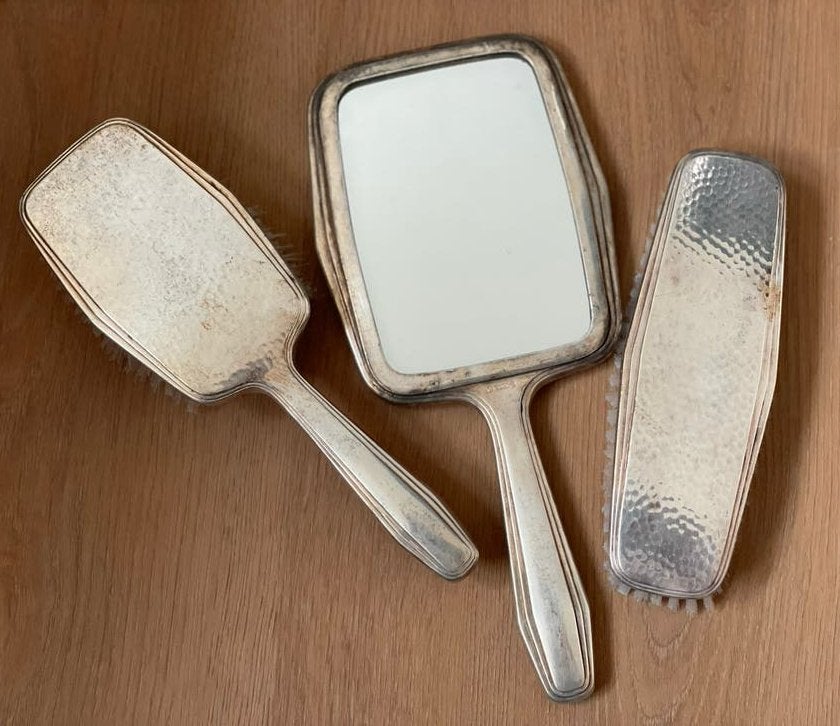 Vintage verzilverde Toilettenset - Spiegel en Borstels, Antiek en Kunst, Ophalen of Verzenden, Zilver