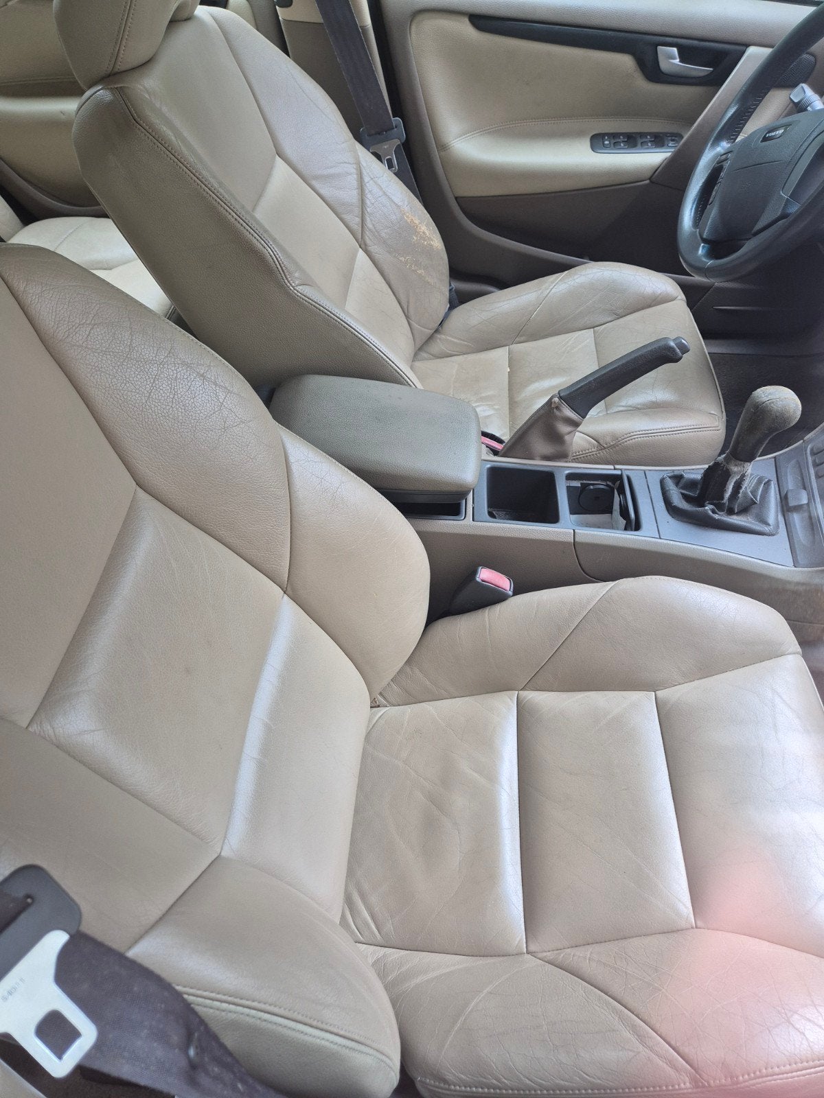 Complete Volvo V70 2.4T  voor onderdelen, Ophalen, Volvo