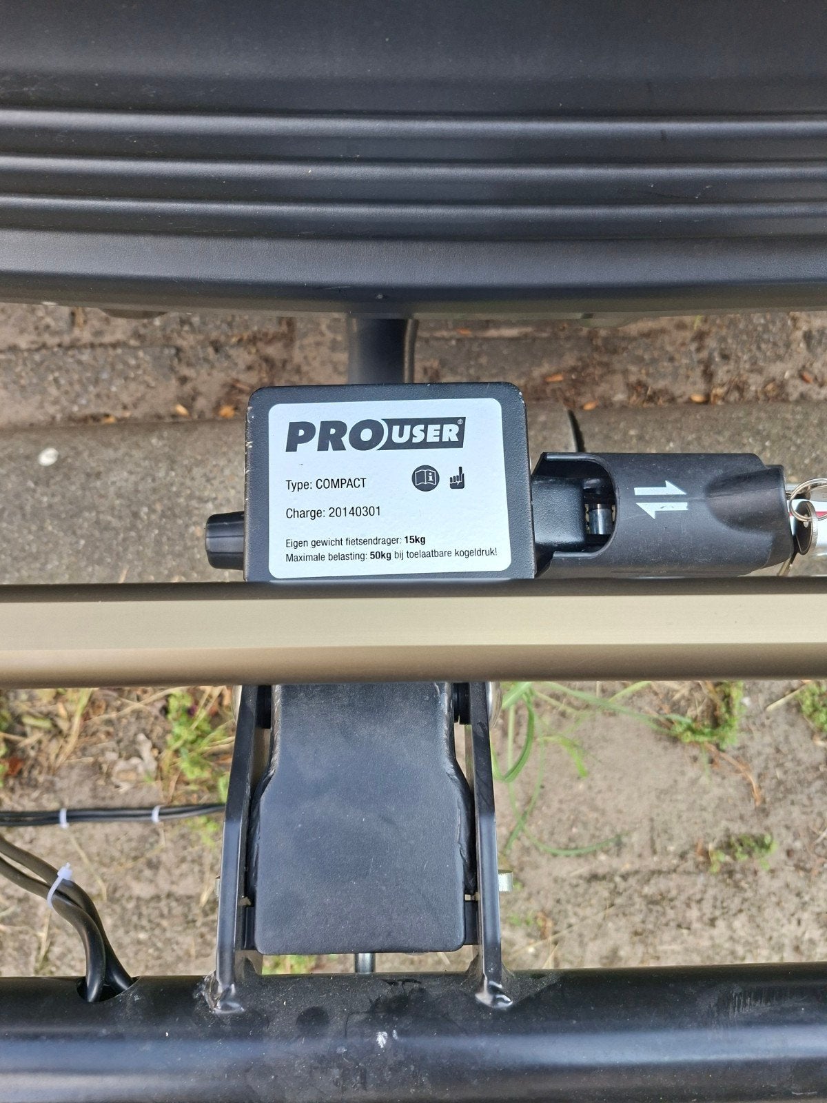 Pro user compact fietsendrager, Ophalen, Elektrische fiets, Zo goed als nieuw, 2 fietsen