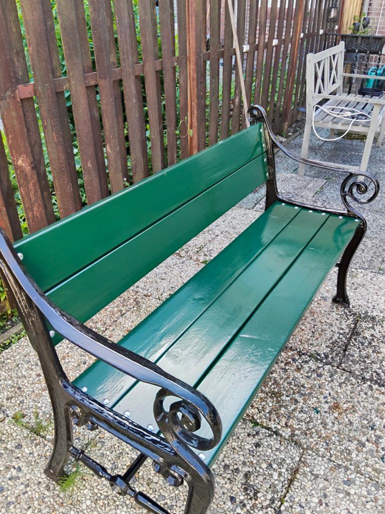 Mooie tuinbank met gietijzeren zijkanten, Tuin en Terras, Ophalen, Hout