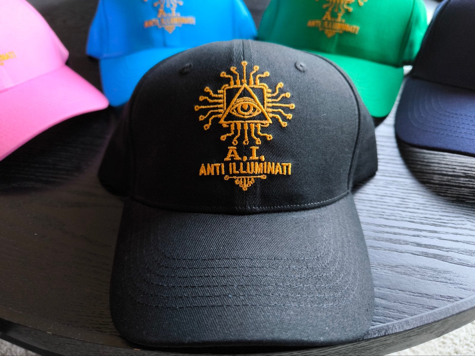 Nieuwe A.I. Anti Illuminati Caps / Petten – Diverse Kleuren, ROTDOX™, Nieuw, Pet, One size fits all