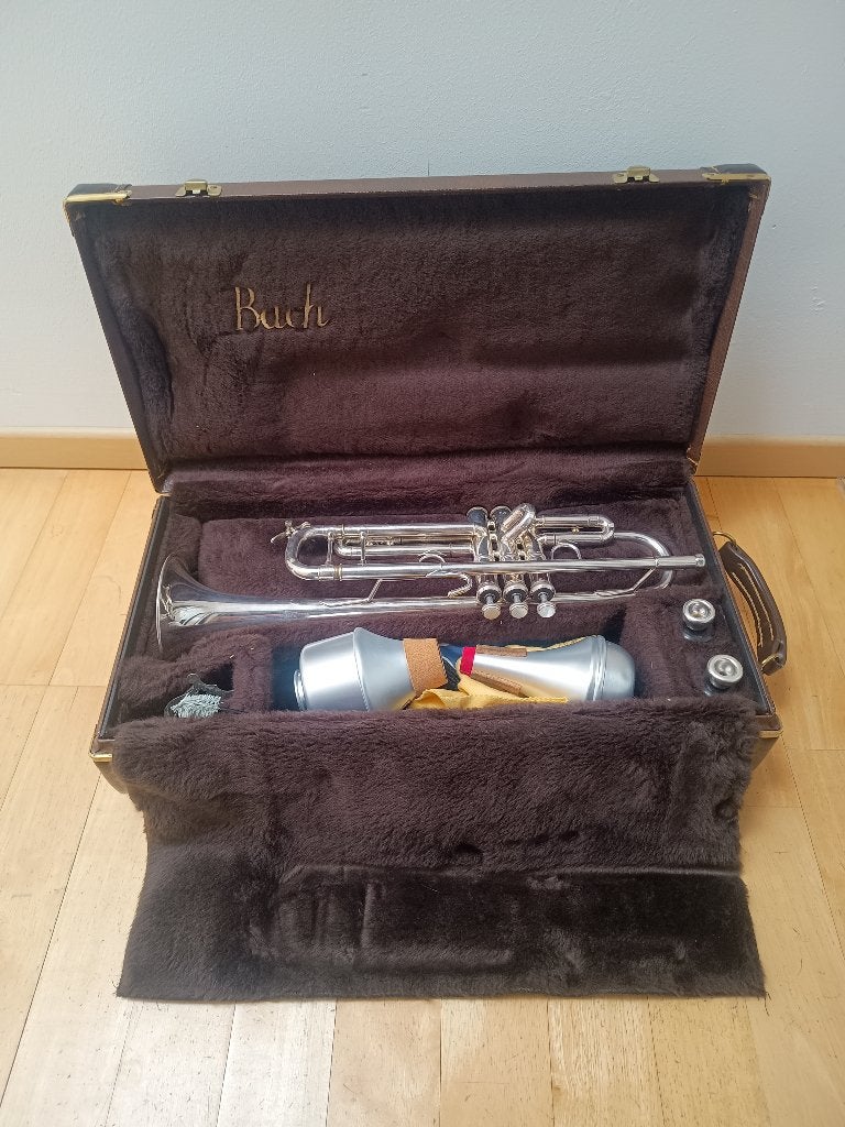 Trompet te koop, Ophalen, Gebruikt, Bes-trompet, Met koffer