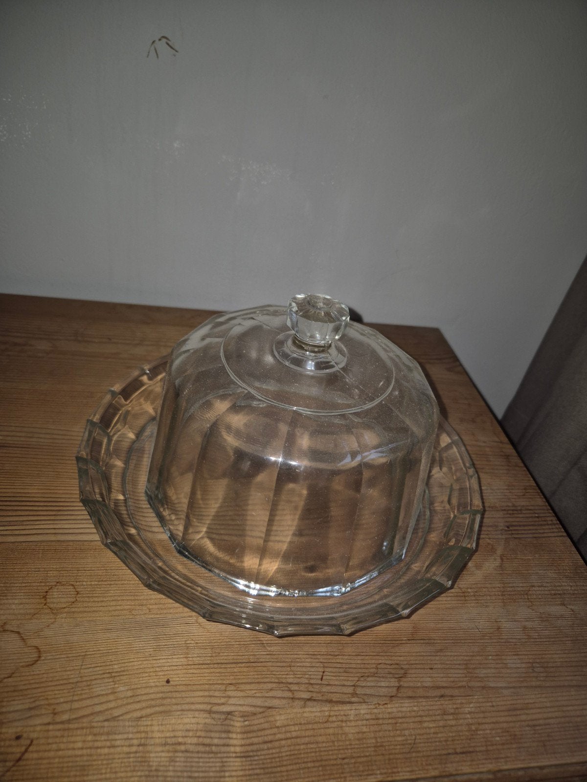 Mooie glazen stolp met plateau - Gebruikt, Glas, Ophalen of Verzenden, Gebruikt, Met plateau