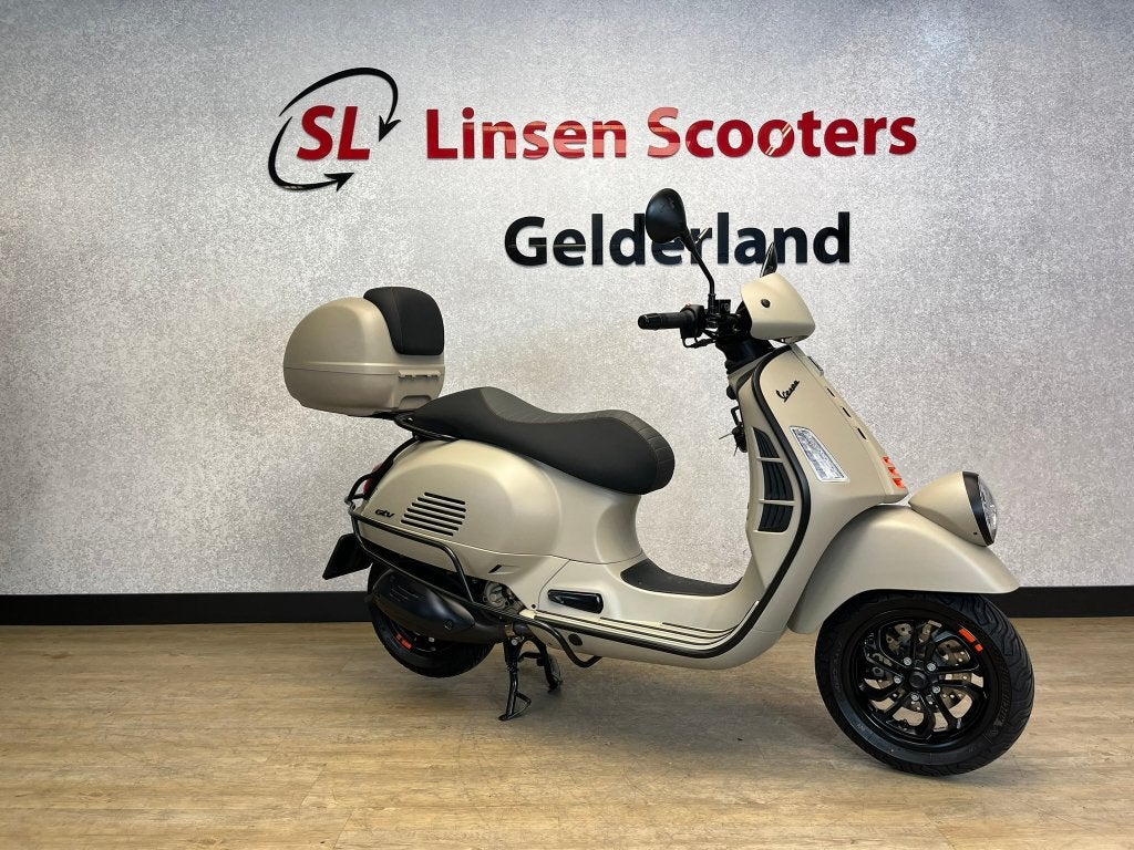 Vespa GTV 300cc HPE Matt Beige 2024, Scooter, Particulier, Minimaal motorrijbewijs A2, Automaat