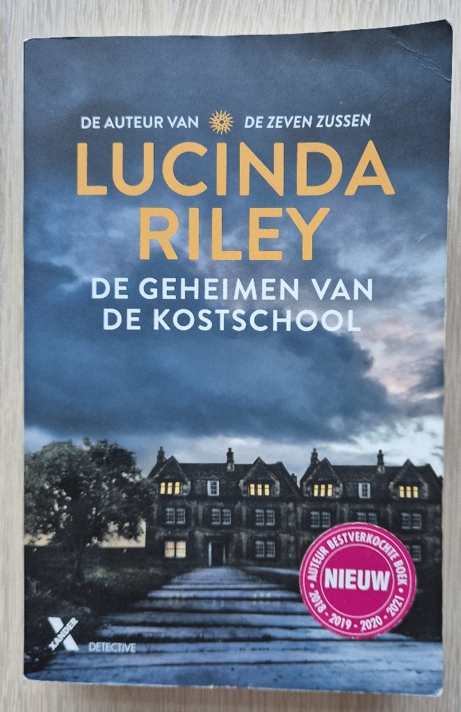 De geheimen van de kostschool, Boeken, Detectives, Zo goed als nieuw, Ophalen of Verzenden