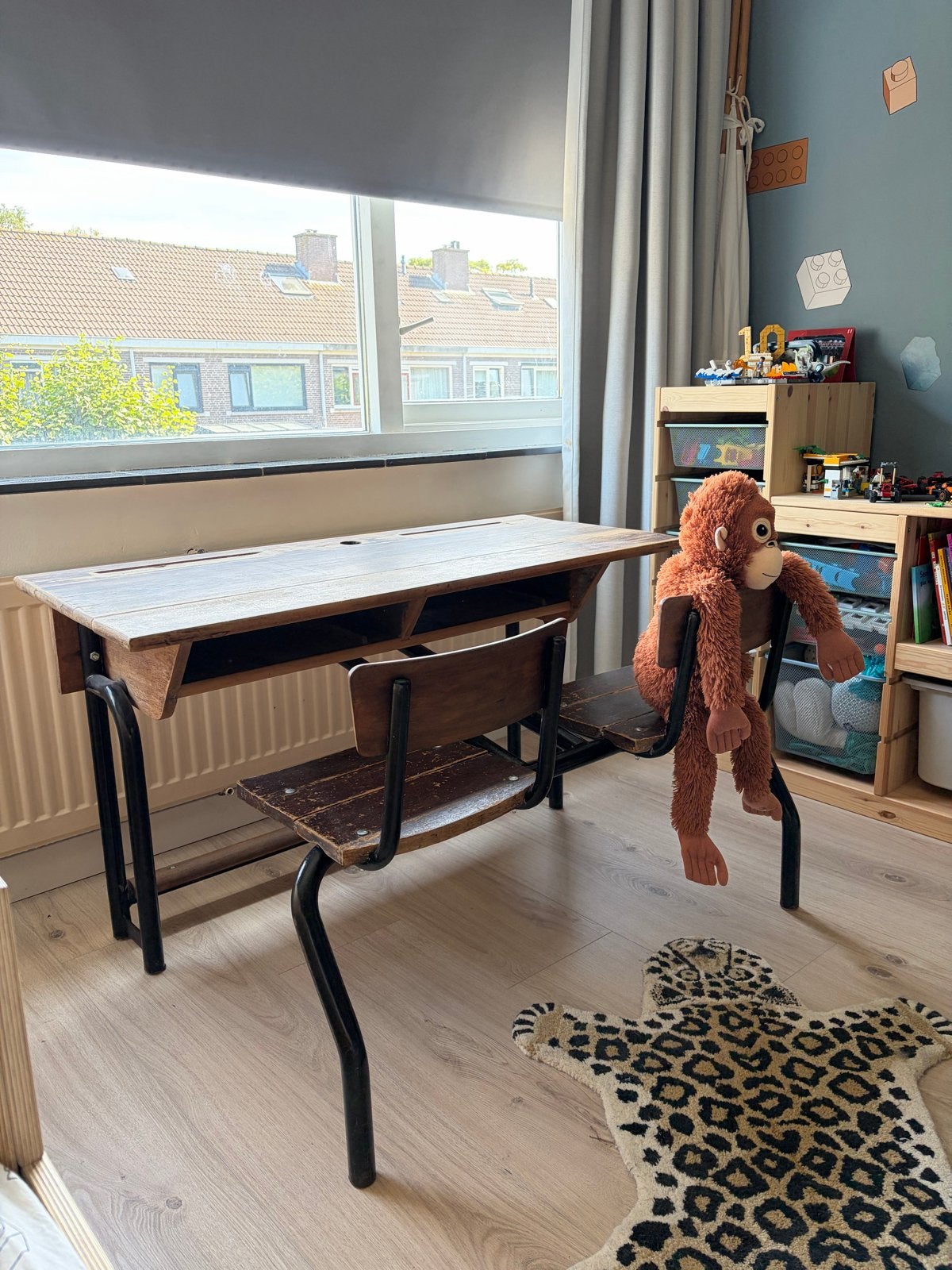 Vintage schoolbankje met twee zitplaatsen, Ophalen