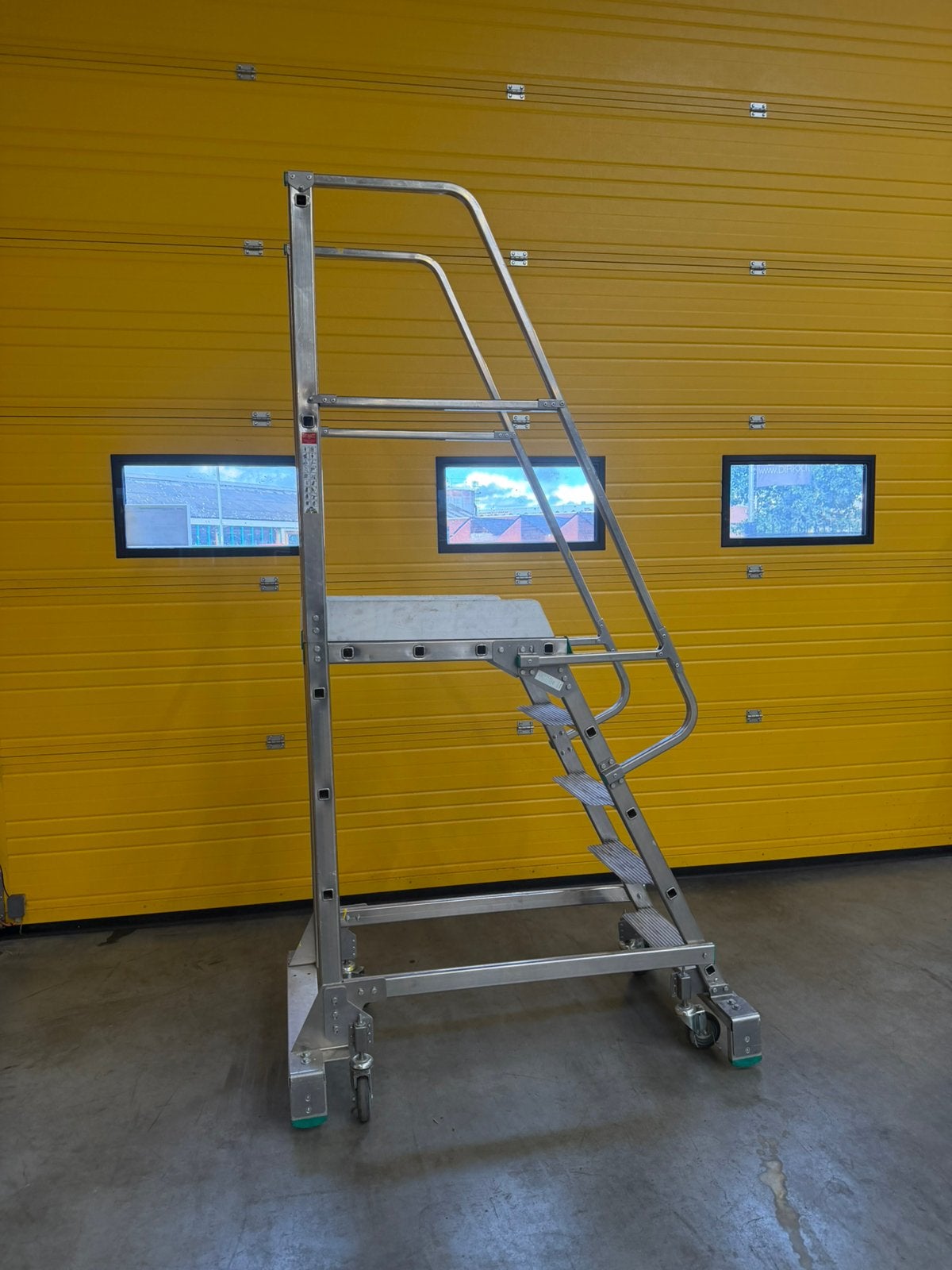 Bordestrap aluminium, Ophalen
