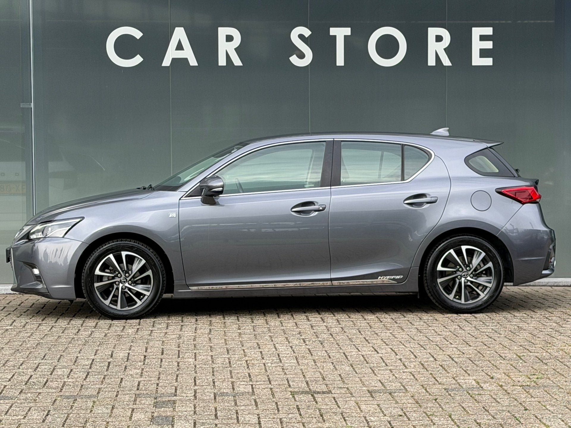 Lexus CT 200h Edition 30 DEALER ONDERHOUDEN, Auto's, Lexus, Gebruikt, 4 cilinders, Alcantara, Origineel Nederlands