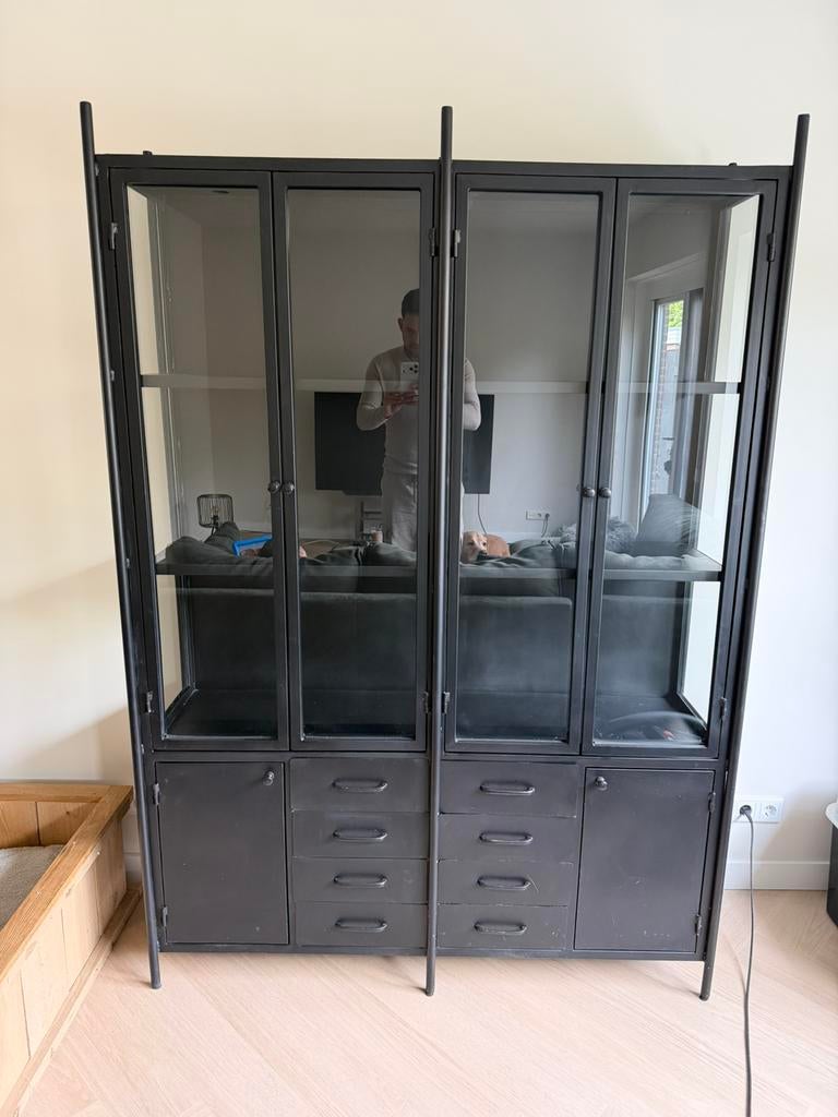 Mooie industriële zwarte kast!, Ophalen, 200 cm of meer, Zo goed als nieuw, 25 tot 50 cm