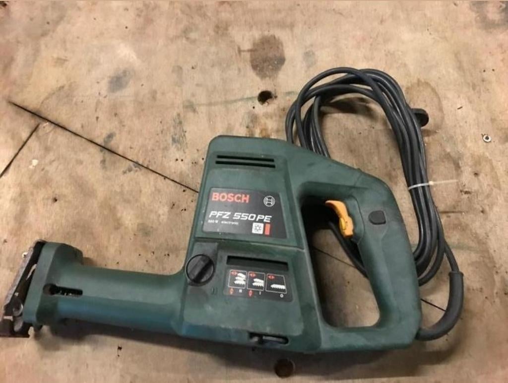 Bosch Reciprozaag PFZ 550 PE - 550W, Gebruikt, 70 mm of meer, Ophalen of Verzenden, Reciprozaag
