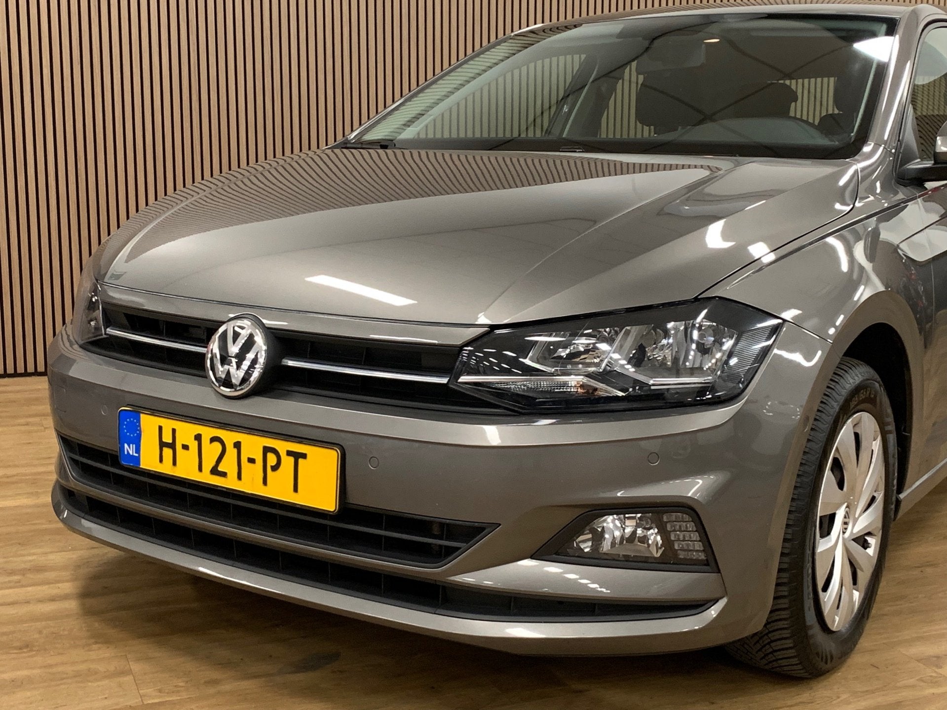 Volkswagen Polo 1.0 TSI Comfortline Business|Navigatie|Clima, Voorwielaandrijving, Dealer onderhouden, Stof, Gebruikt