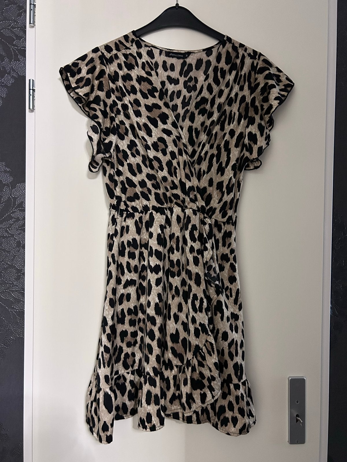 Papillonne Luipaardprint Jurk Maat M, Kleding | Dames, Maat 38/40 (M), Verzenden, Beige, Zo goed als nieuw