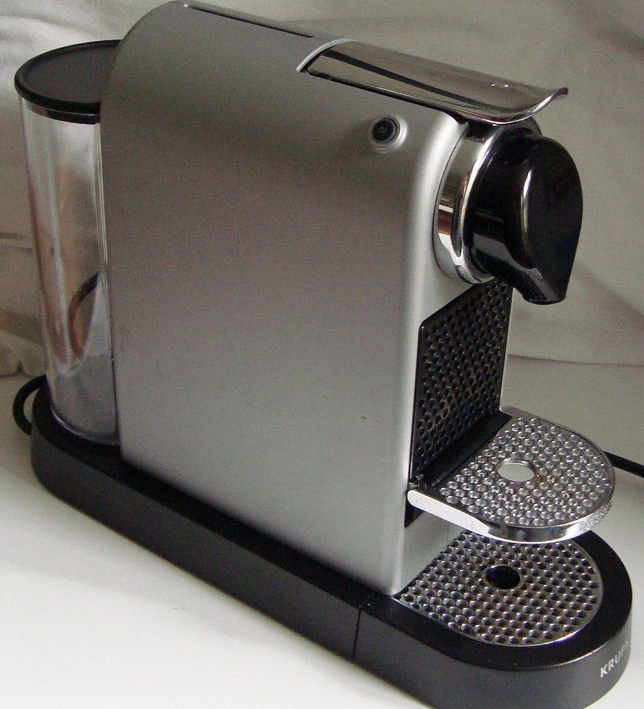 Nespresso Krups CitiZ XN740B, Ophalen, Afneembaar waterreservoir, Koffiemachine, Zo goed als nieuw