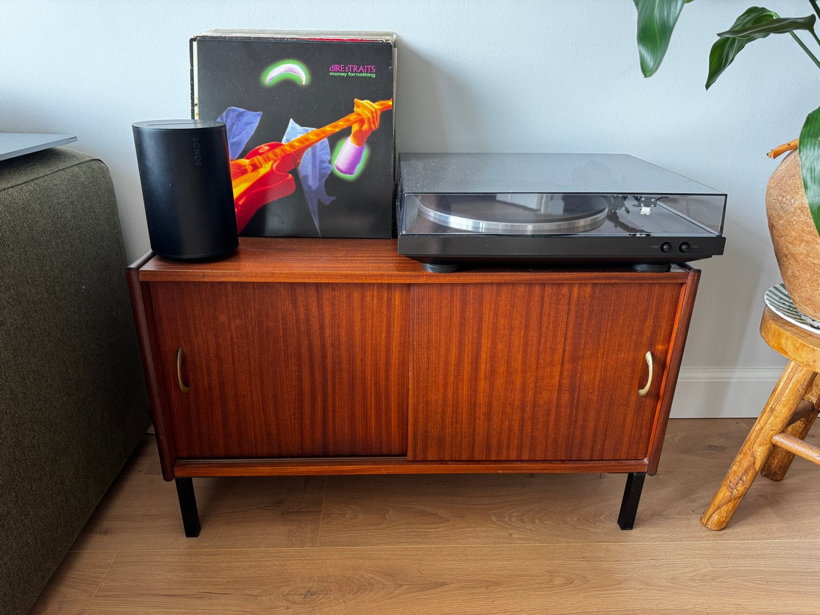 Mid-century dressoir/tv-meubel 80x31cm, Ophalen, Met plank(en), Gebruikt, 50 tot 100 cm