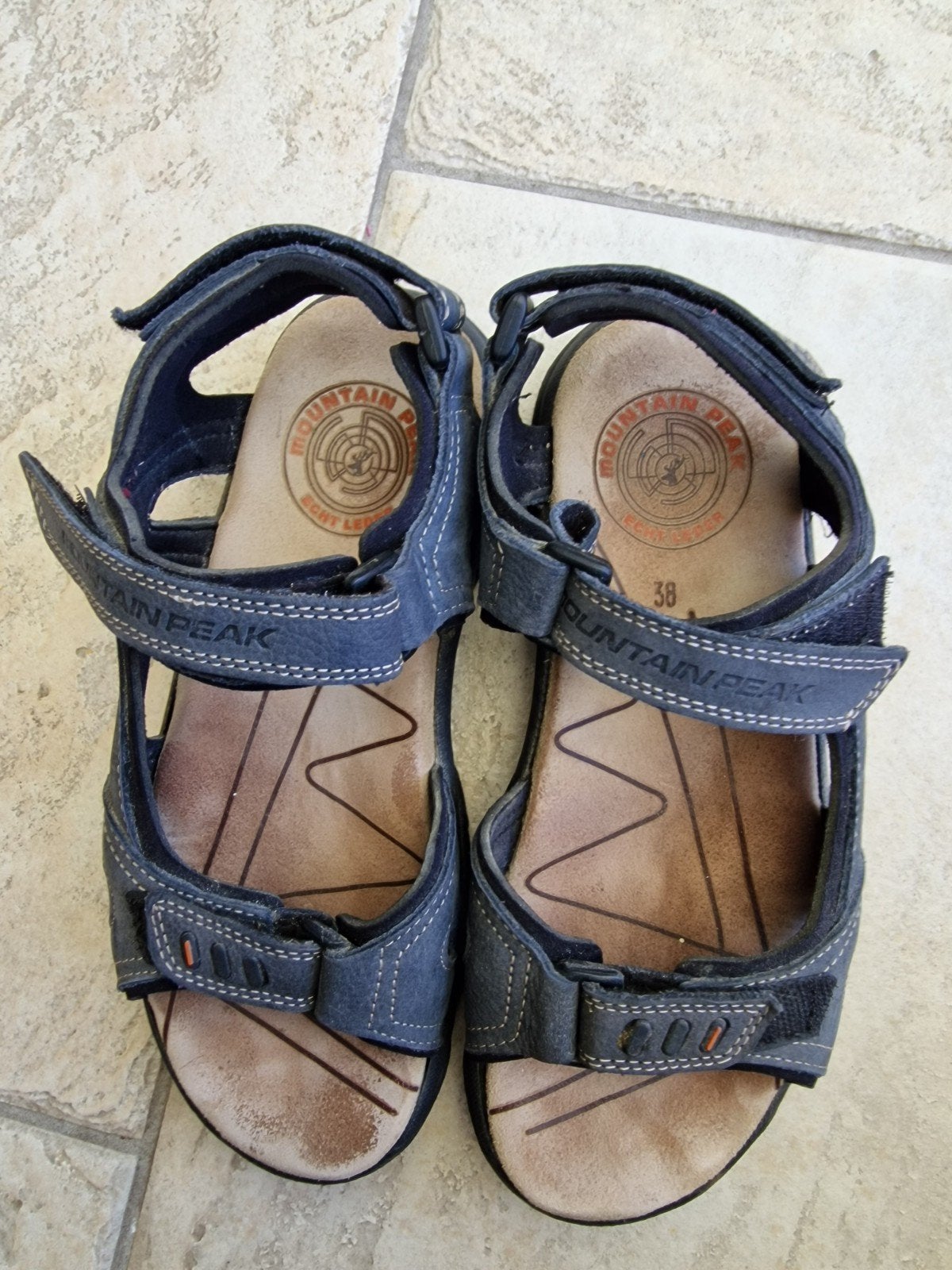 Sandalen van het merk output.  M, 38, Verzenden, Zo goed als nieuw, Sandalen of Muiltjes