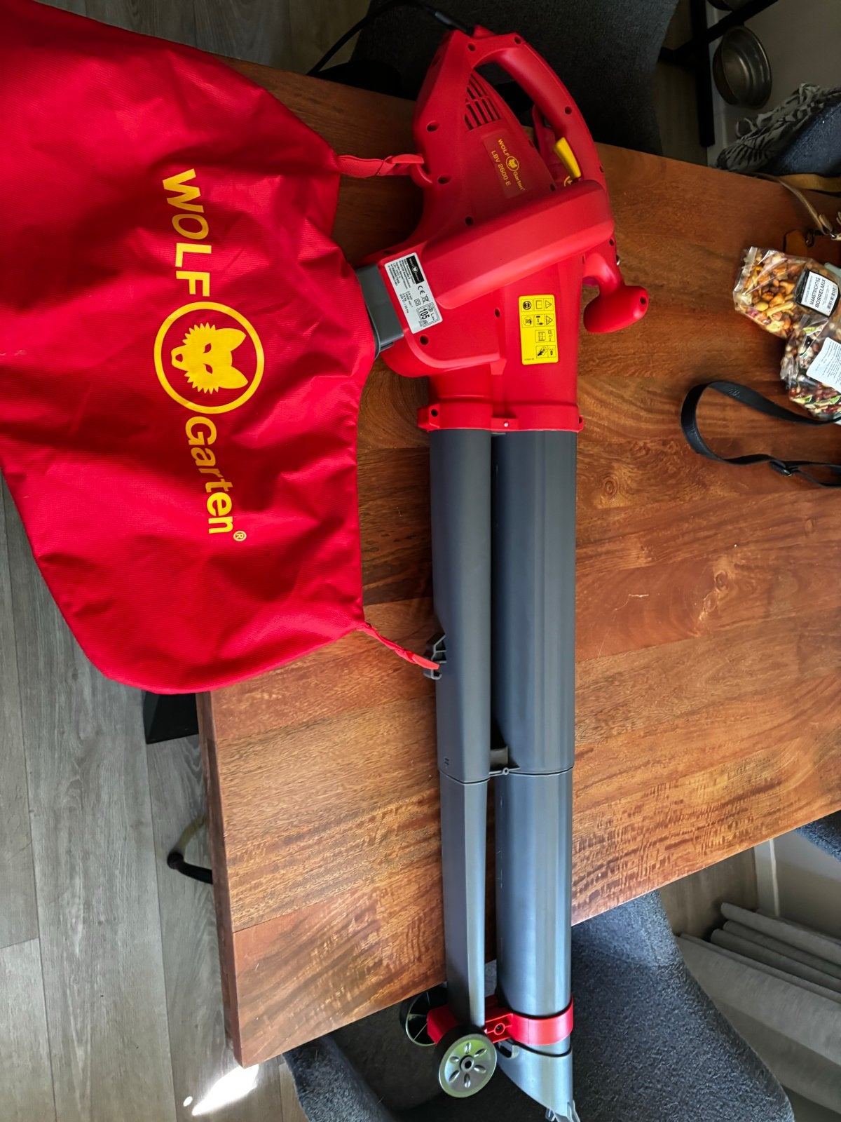 Wolf-Garten LBV 2600 E Bladblazer/Bladzuiger - 2600W, Ophalen, Gebruikt, Handgedragen, Met opvangzak