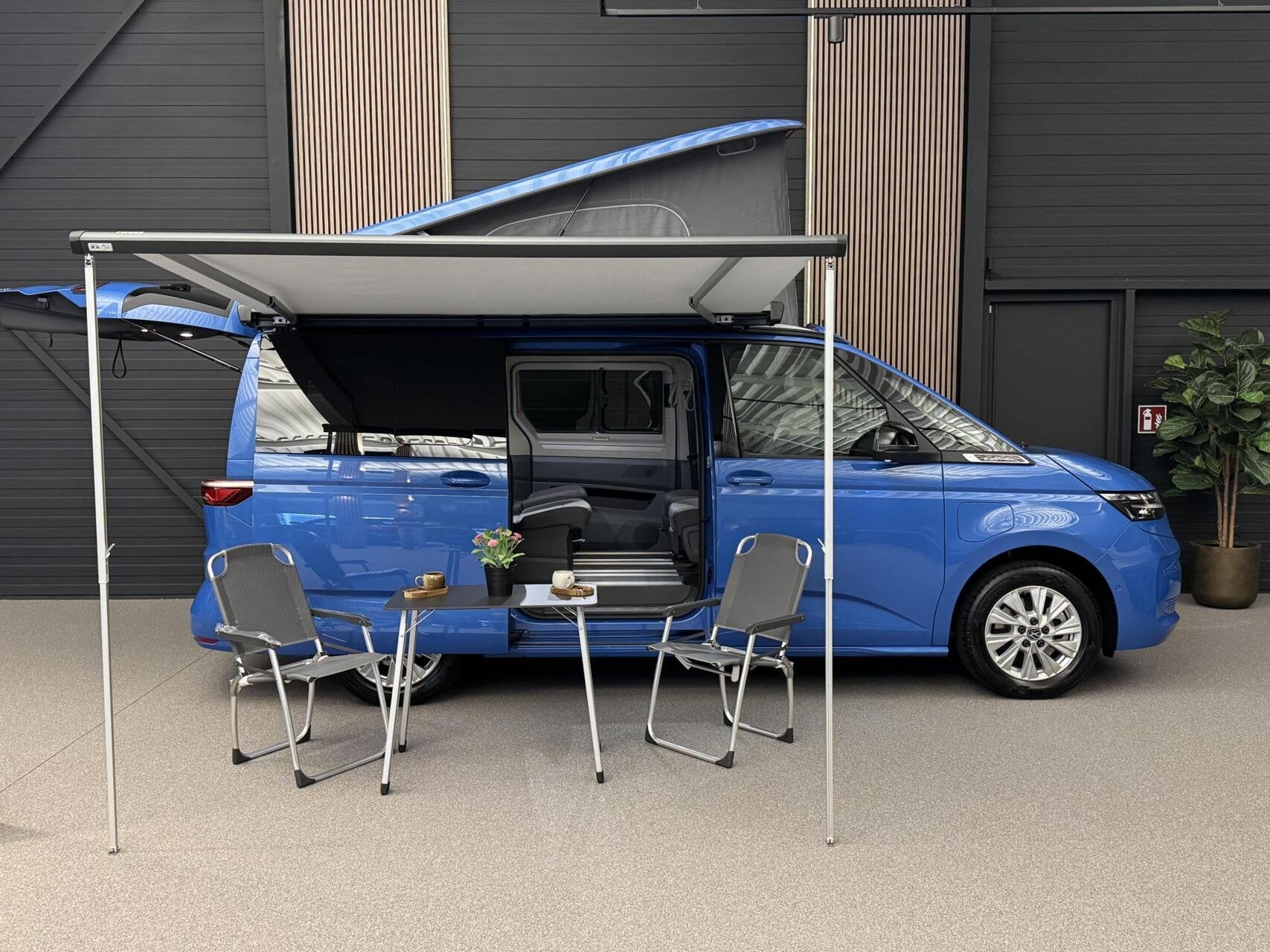 Volkswagen California - Beach T7 eHybrid 4Motion Standkachel, Caravans en Kamperen, Automaat, VW California, Volkswagen, .