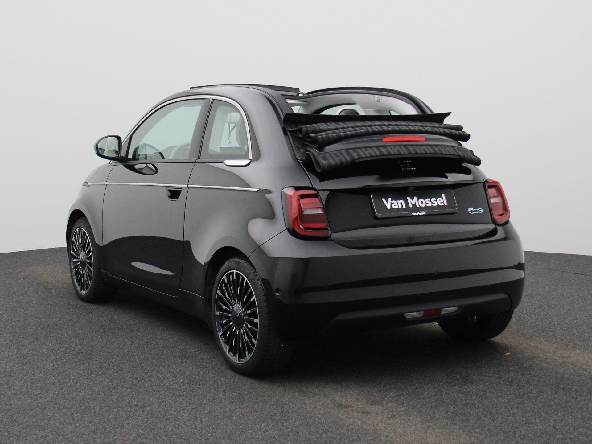 Fiat 500E Cabrio 42 kWh La Prima | ACHTERUITRIJCAMERA | STOE, 12 maanden, Stof, Gebruikt, 118 pk