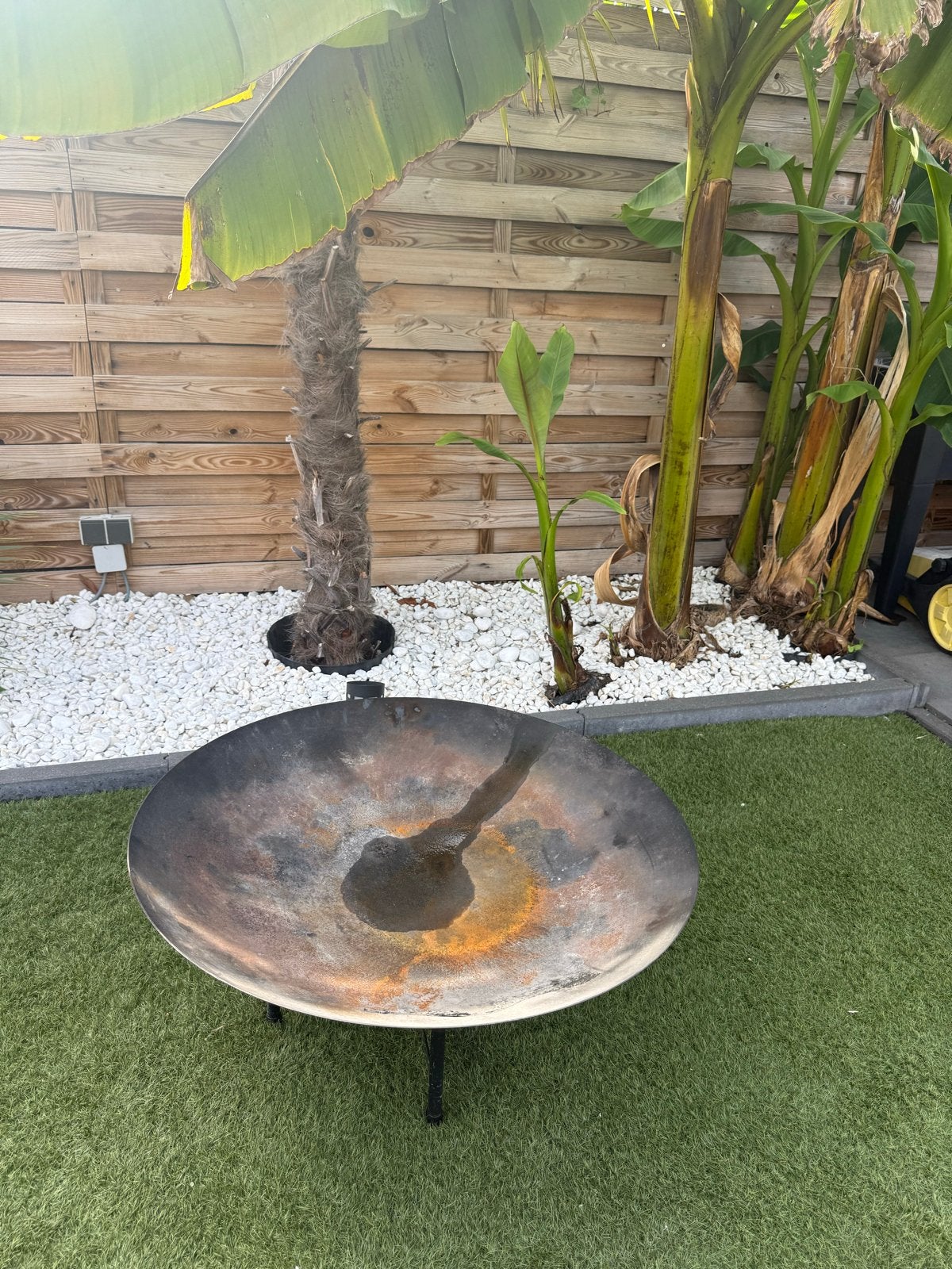 Grote metalen vuurschaal op standaard voor gezellige avonden, Tuin en Terras, Vuurkorven, Ophalen, Gebruikt, Vuurkorf