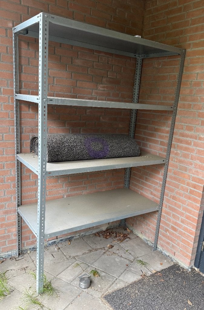 Stelling in goede staat, Ophalen, Zo goed als nieuw