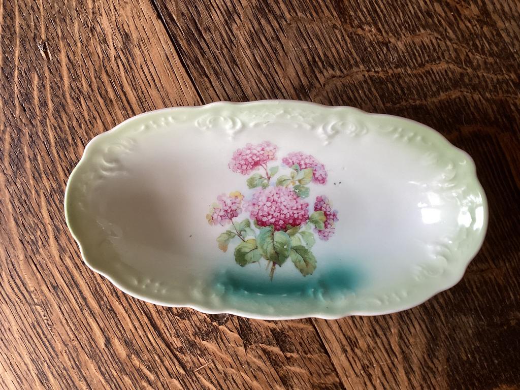 Schaaltje met hortensia bloemen in goede staat € 4, Antiek en Kunst, Curiosa en Brocante, Ophalen of Verzenden
