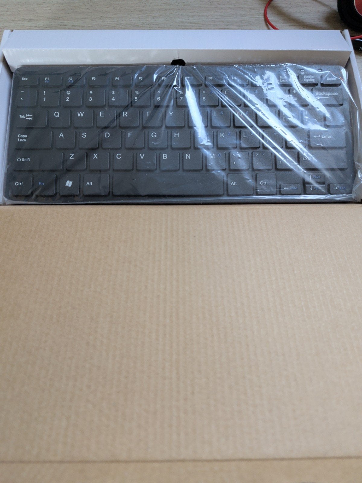 R-Go Compact Ergonomisch Toetsenbord - QWERTY (US) - Bedraad, Computers en Software, Nieuw, Ophalen of Verzenden, Ergonomisch