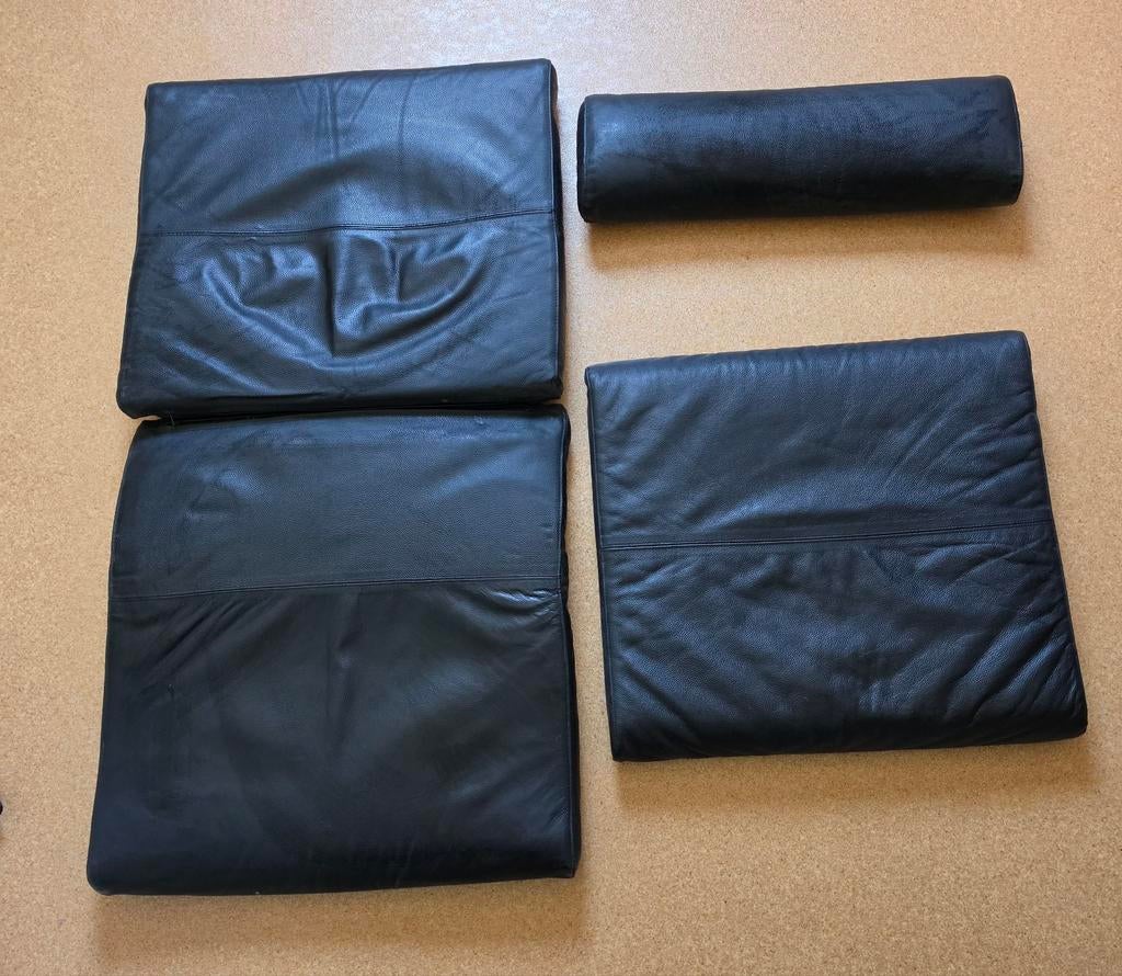 Leren zwarte kussens feauteuil Poang Ikea, Ophalen, Minder dan 50 cm