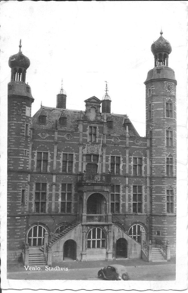Oude ansichtkaart Stadhuis Venlo, Gelopen 1965, Verzamelen, Ophalen of Verzenden, 1960 tot 1980, Gelopen, Limburg