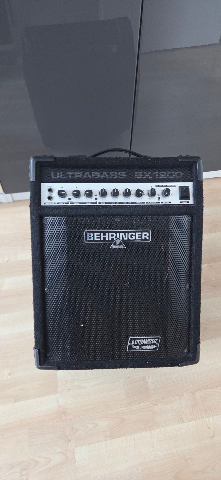 2 Basgitaar versterkers, Ophalen, Gebruikt, Basgitaar, 100 watt of meer