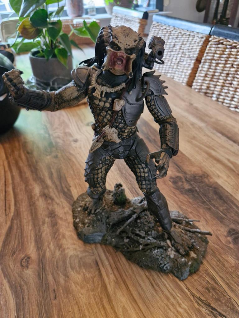 Predator, Ophalen