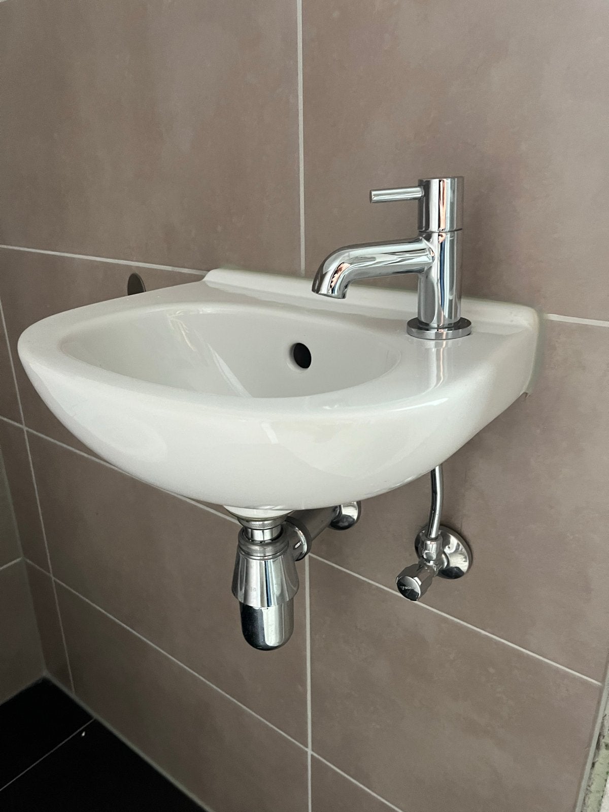 2x Fontein toilet incl. kraan (links/rechts aansluiting), Ophalen, Gebruikt, Chroom, Toilet