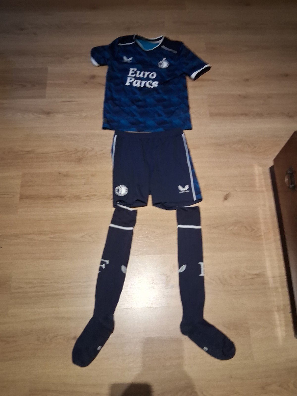 Feyenoord Uit tenue 2022/2023 (shirt, broekje, sokken), Ophalen of Verzenden, Zo goed als nieuw, Set