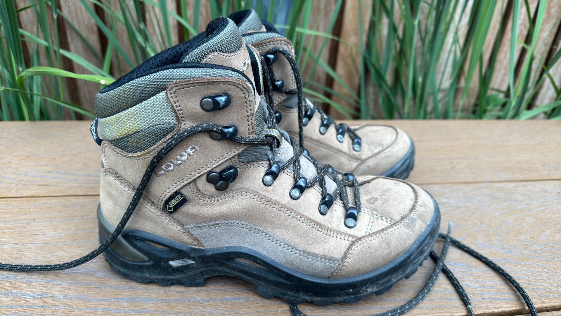 Lowa wandelschoenen maat 39,5, Ophalen of Verzenden, Gebruikt, Schoenen