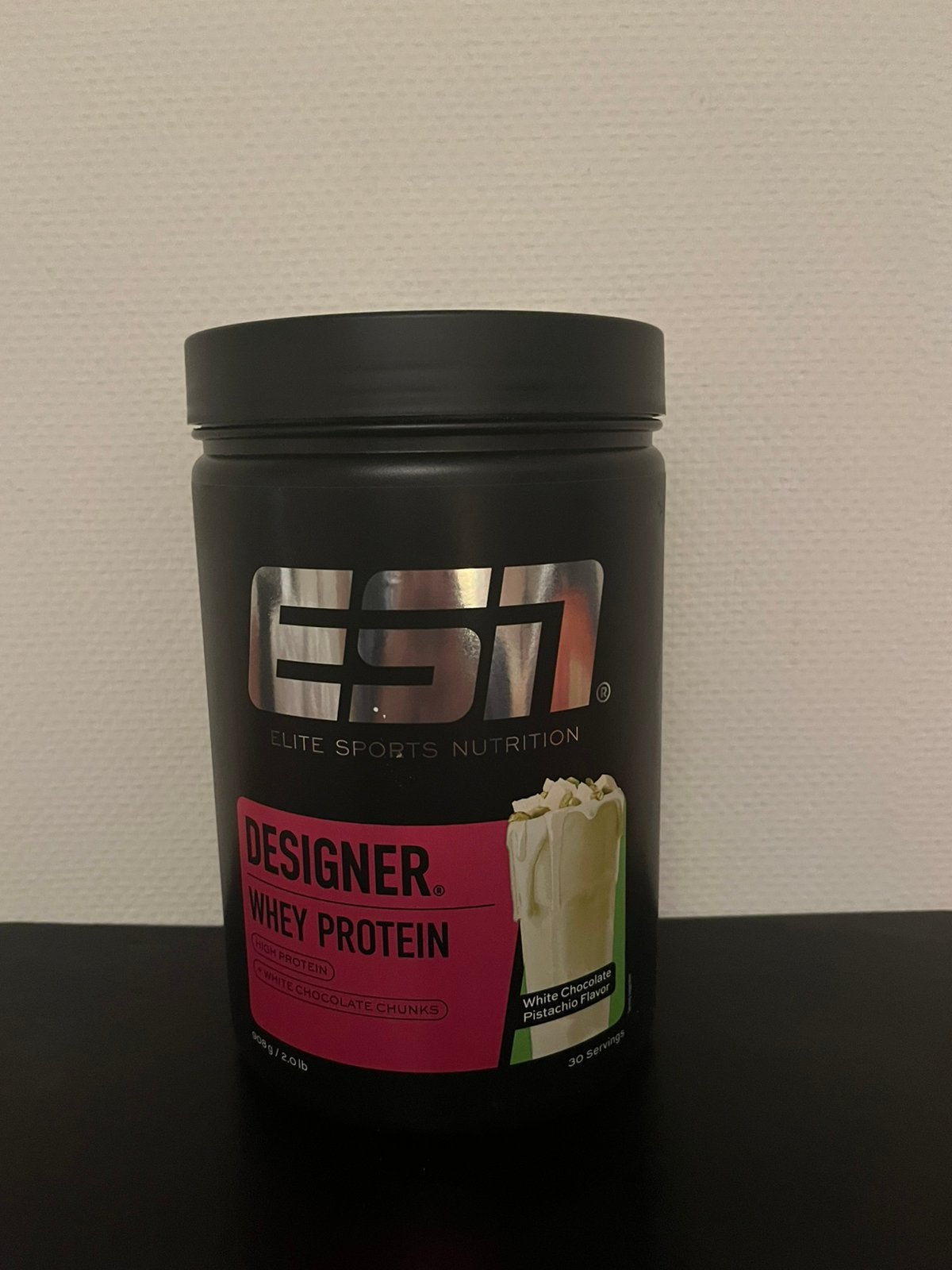 ESN Designer Whey Protein, 908g, pistache en chocola, Sport en Fitness, Ophalen of Verzenden, Zo goed als nieuw, Poeder of Drank