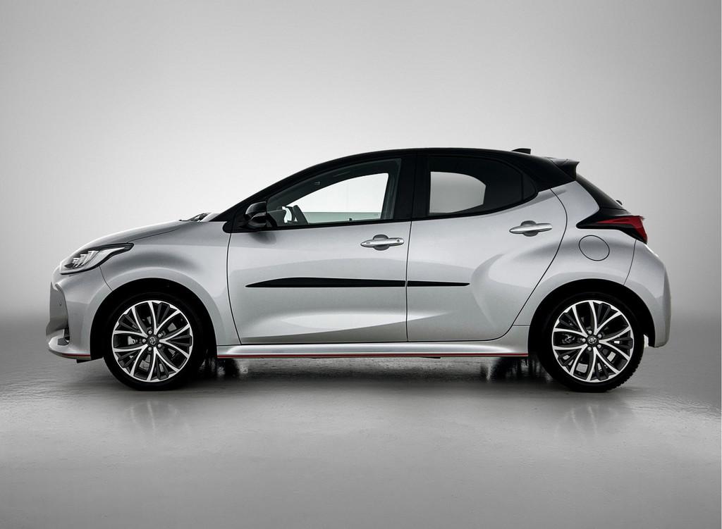 Toyota Yaris 1.5 Hybrid 130 Executive | Blindspot | Stoel +, 12 maanden, Gebruikt, Zwart, 1125 kg