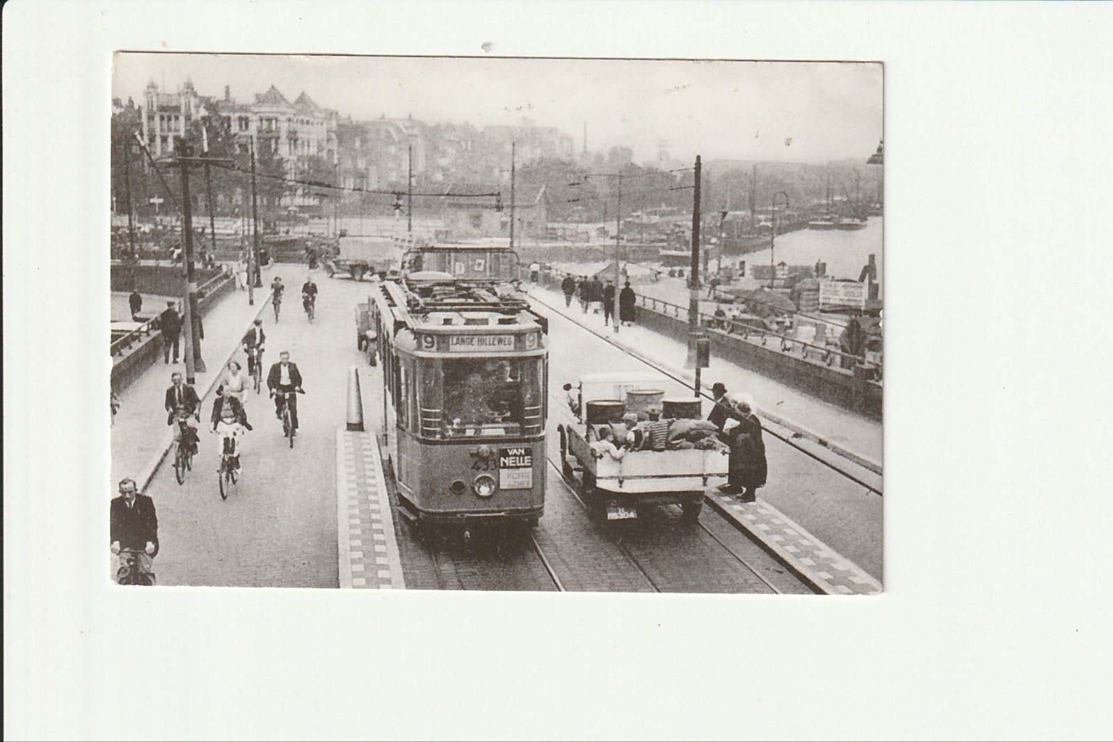 ROTTERDAM EN Z'N TRAM 281 BOLWERK GELDERSEKADE VRACHTWAGEN, Foto, Ophalen of Verzenden, Zo goed als nieuw, Voor 1940