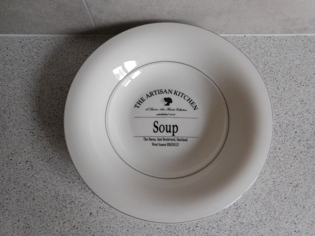 Bord 21 cm. Soup Lauren Ann Hunter the Artisan Kitchen, Overige merken, Ophalen of Verzenden, Zo goed als nieuw, Bord(en)