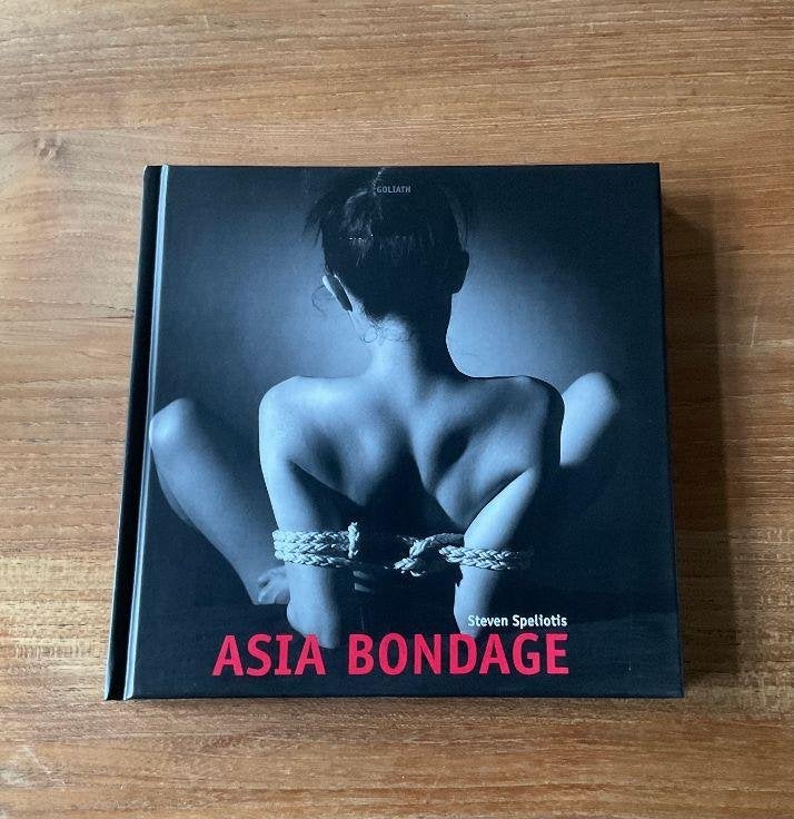 fotografie Asia bondage Steven Speliotis rare boek erotiek, Ophalen of Verzenden, Zo goed als nieuw, Fotografie algemeen