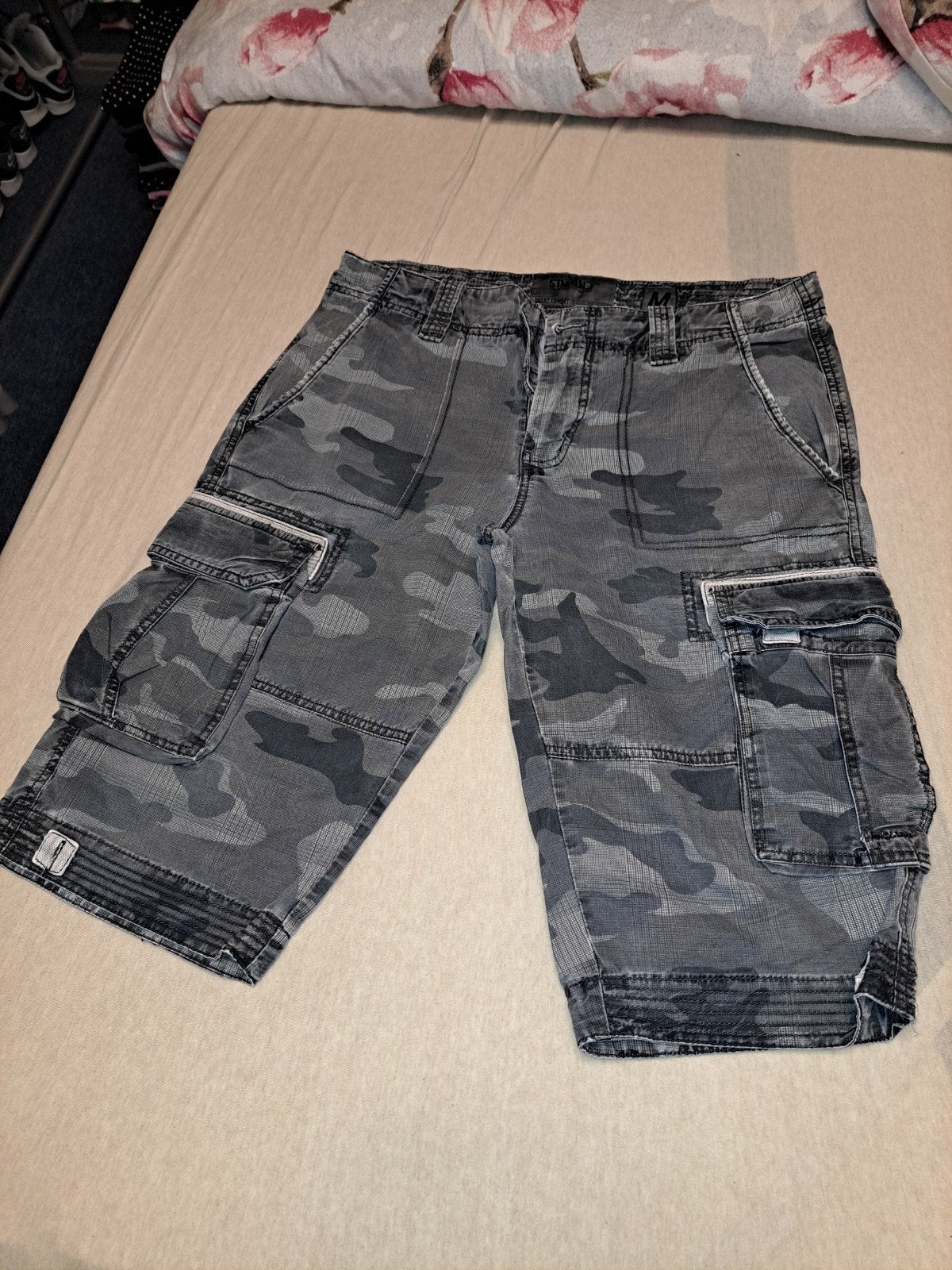 Stahlnd Camouflage Cargo Korte Broek Maat M, Maat 48/50 (M), Stahlnd, Ophalen of Verzenden, Grijs