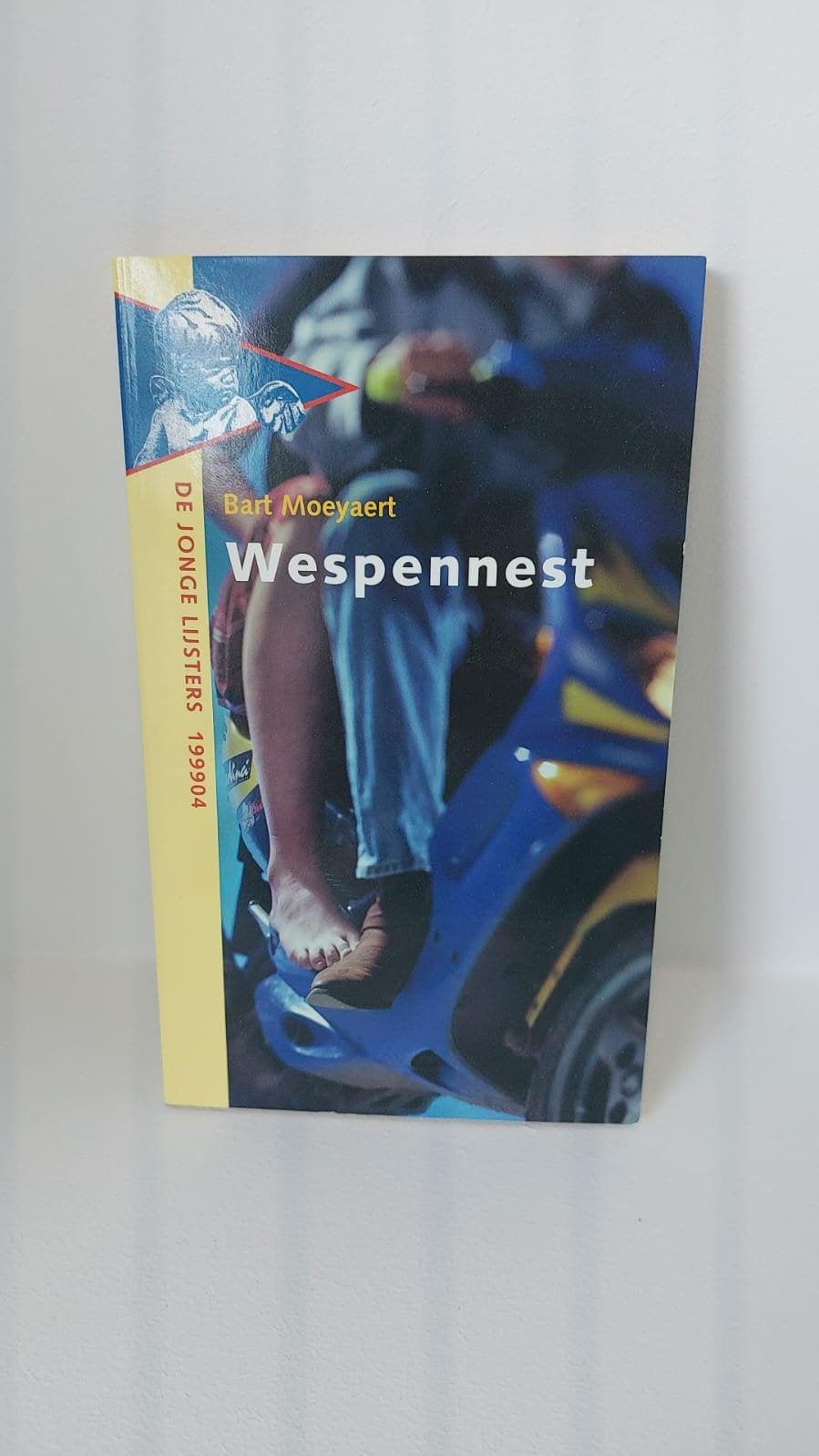 Wespennest - Bart Moeyaert boek, Ophalen of Verzenden, Zo goed als nieuw
