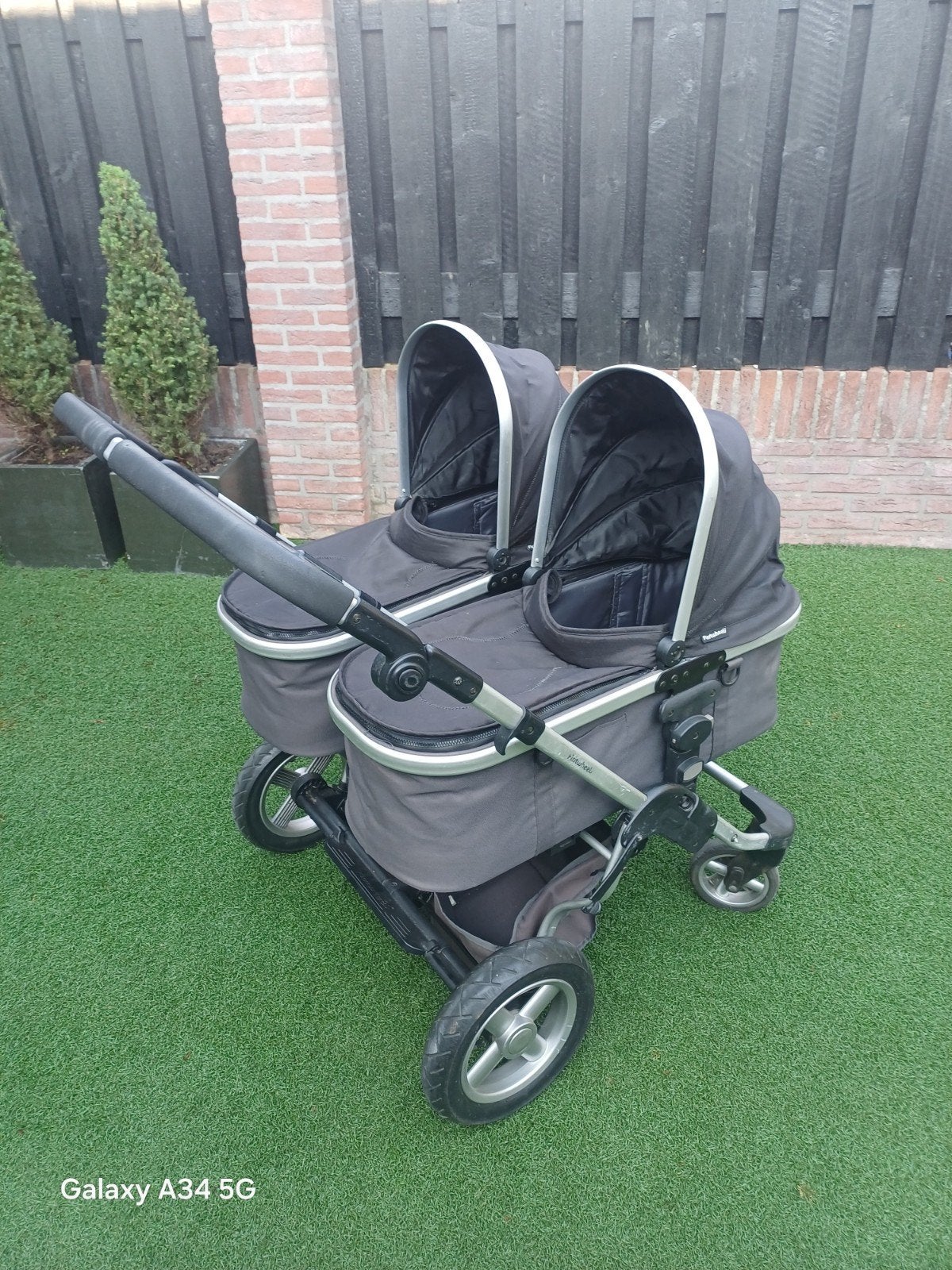 Firstwheel Duowagen, Ophalen, Zo goed als nieuw