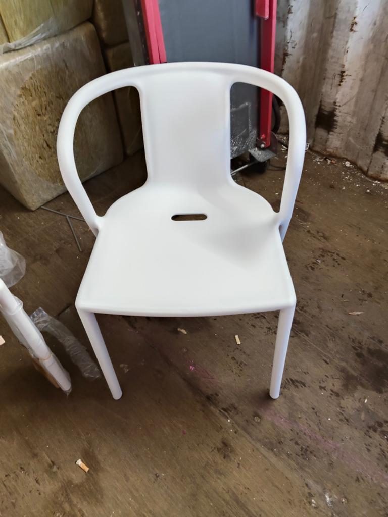 4 X NIEUWE STAPELBARE KUNSTOF STOELEN. MODEL MAGIS AIR, Tuin en Terras, Tuinstoelen, Ophalen, Nieuw, Kunststof, Stapelbaar