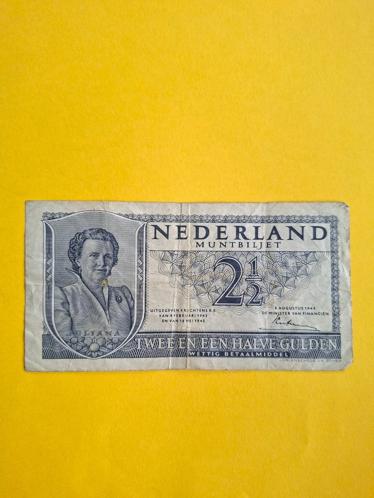 2,5 gulden Juliana uit 1949 in ZF
Serie nummer 3 PL 067651
P, Ophalen of Verzenden, 2½ gulden, Los biljet